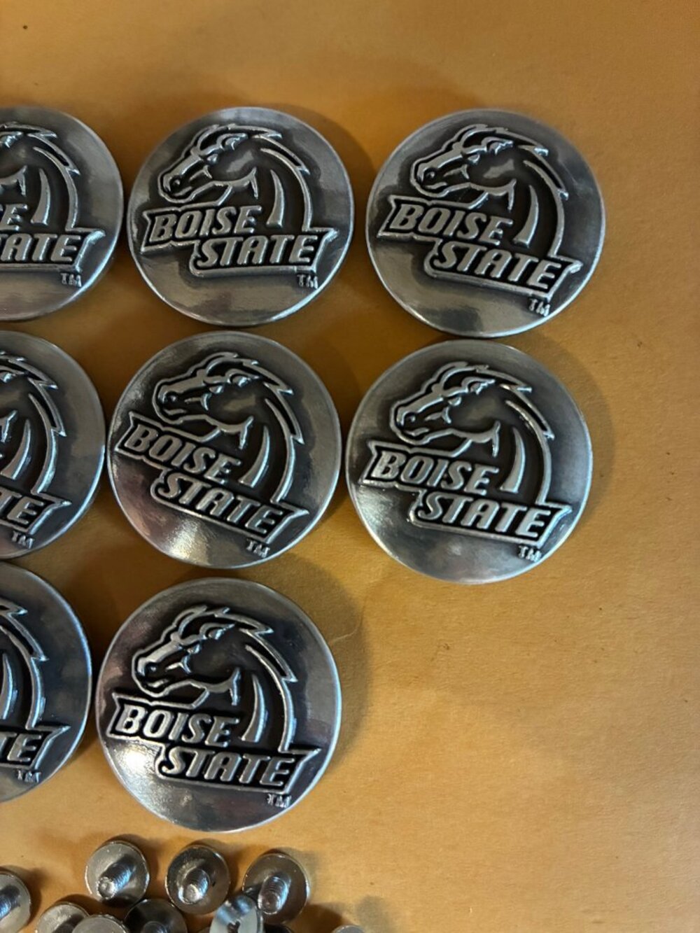 Boise State University Broncos Conchos Lot 10 Screws 1-1/8 Inch New